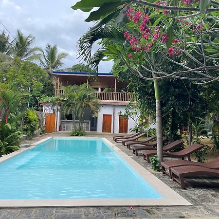 Surf Gangs Arugambay Hotel Arugam Bay Exterior photo